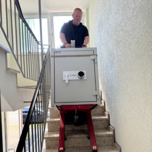 Tresortransport Treppensteiger